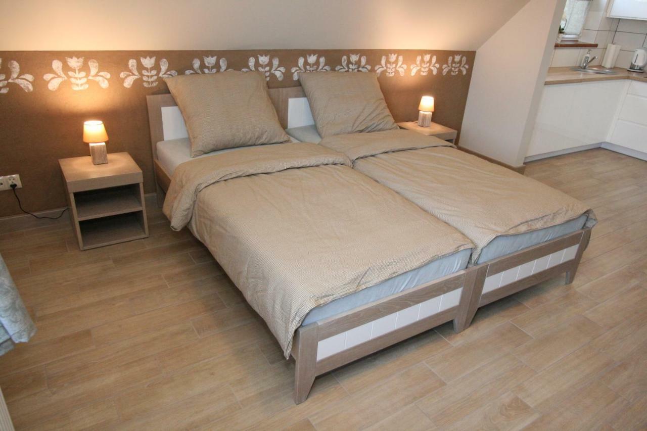 Noclegi Cameleon Słupca Extérieur photo