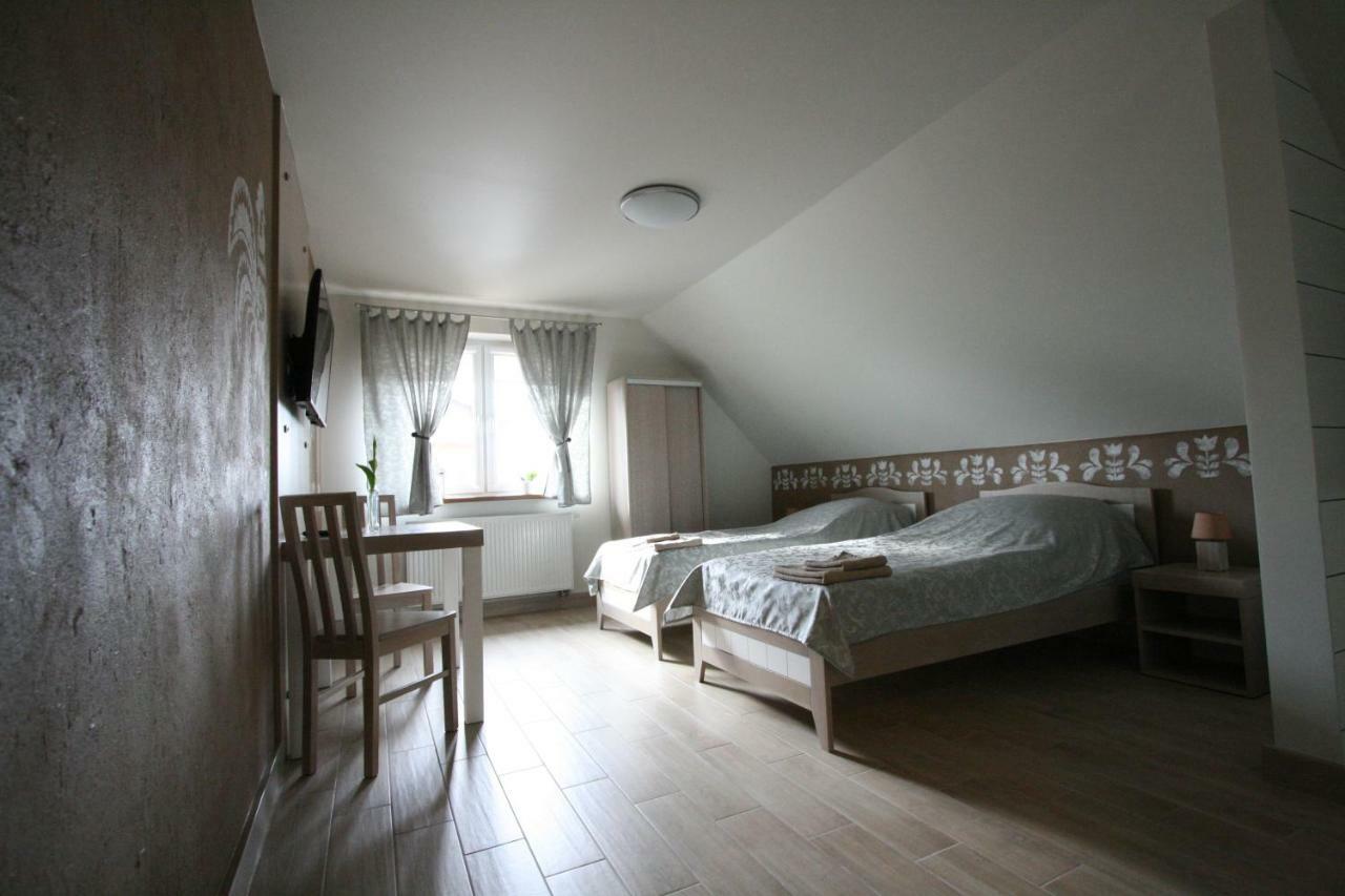 Noclegi Cameleon Słupca Extérieur photo